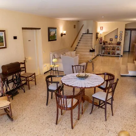 Rosich Guest house Santa Susanna